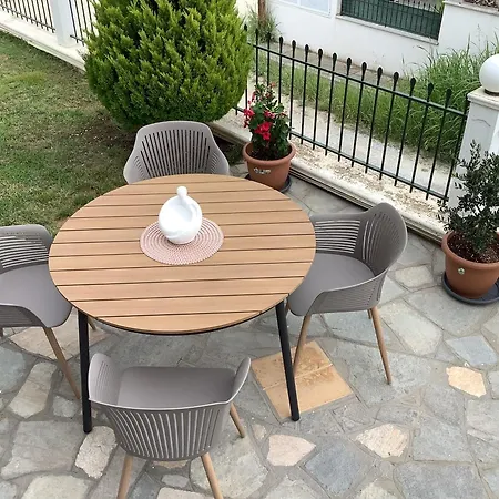 Holiday home Sunny Luxury House Iraklitsa *