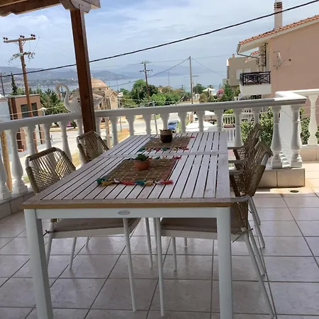 Sunny Luxury House Iraklitsa Feriehus *