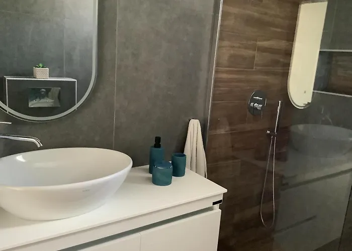 Sunny Luxury House Iraklitsa *